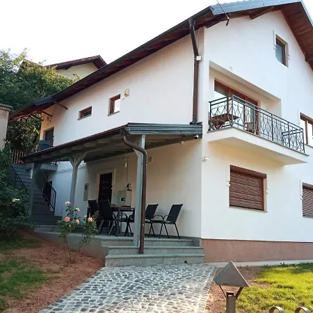 Stari Kamen Apartment *